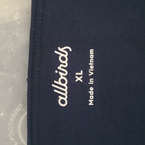 allbirds XL Woman's Natural Run FormTank in True Navy - Picture 4 of 5